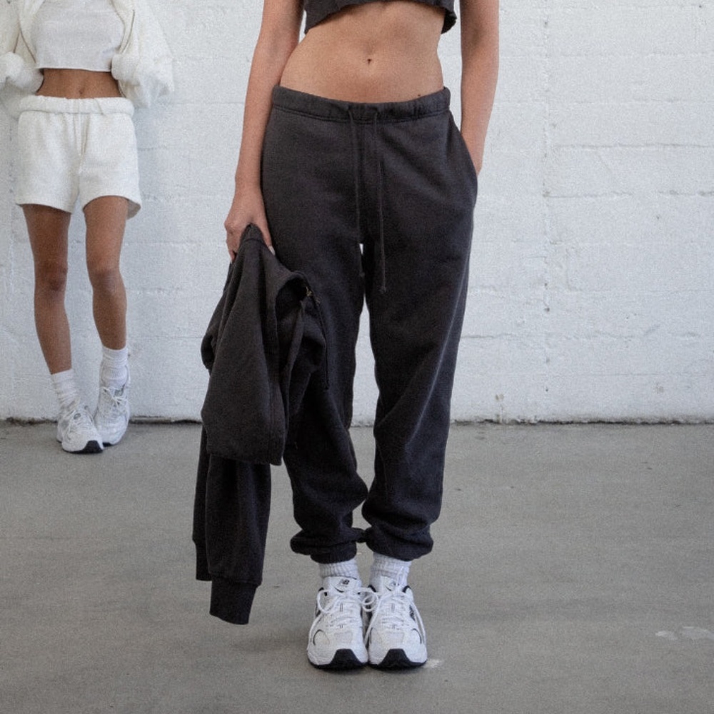 Elwood Core Sweatpants Men Women Unisex Size S Vintage Black Baggy Joggers NWT